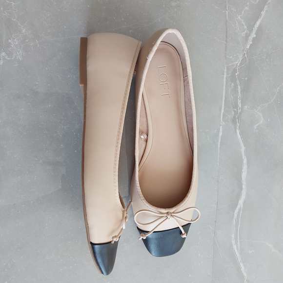 LOFT Women's Cream and Black Ballet Flats - Picture 2 of 6